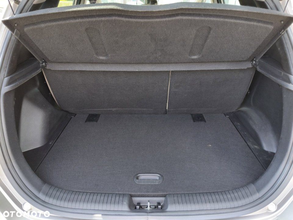 Hyundai ix20 - 31