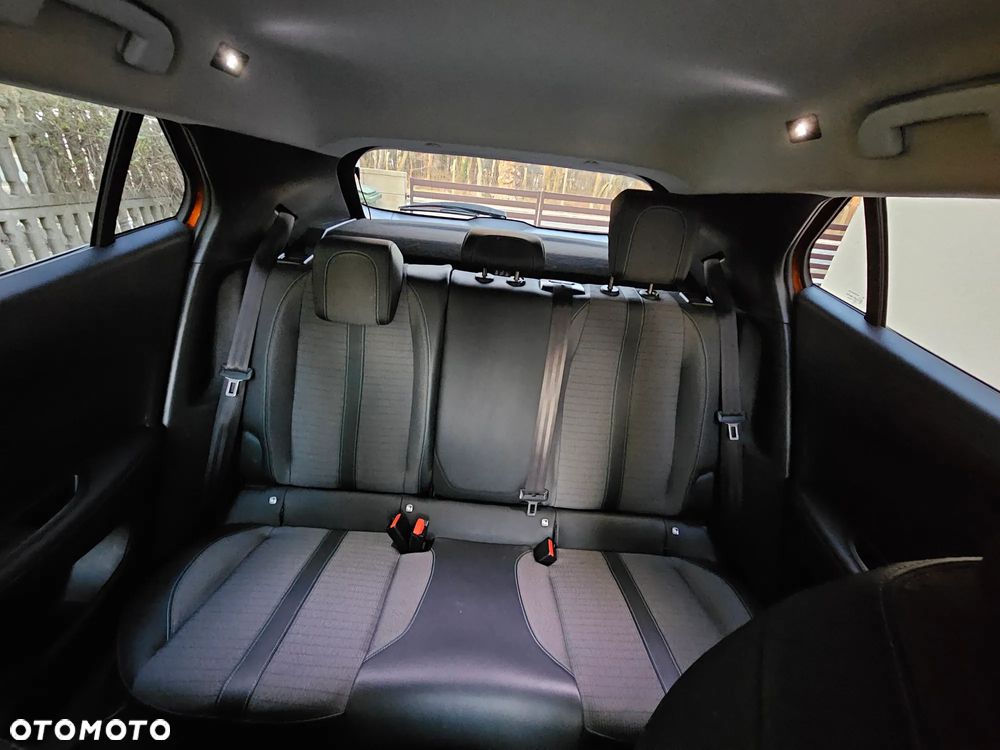Peugeot 2008 PureTech 130 Stop&Start EAT6 Allure - 13
