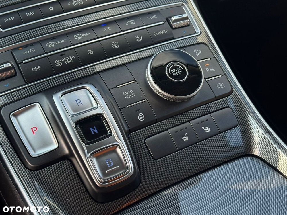 Hyundai Santa Fe 1.6 T-GDI HEV Executive - 19