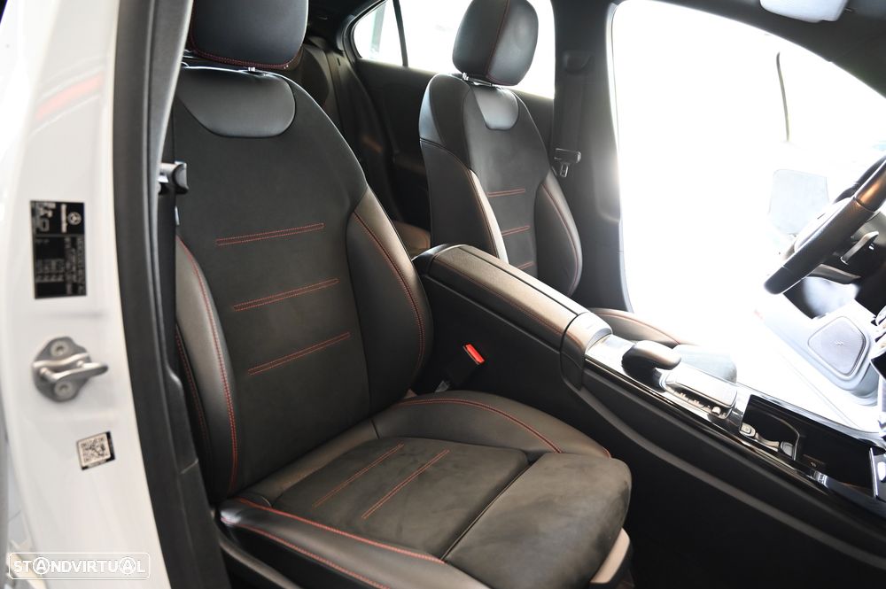 Mercedes-Benz A 250 Limousine e 8G-DCT AMG Line - 11