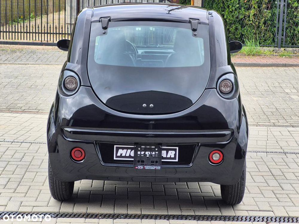Microcar DUE - 18