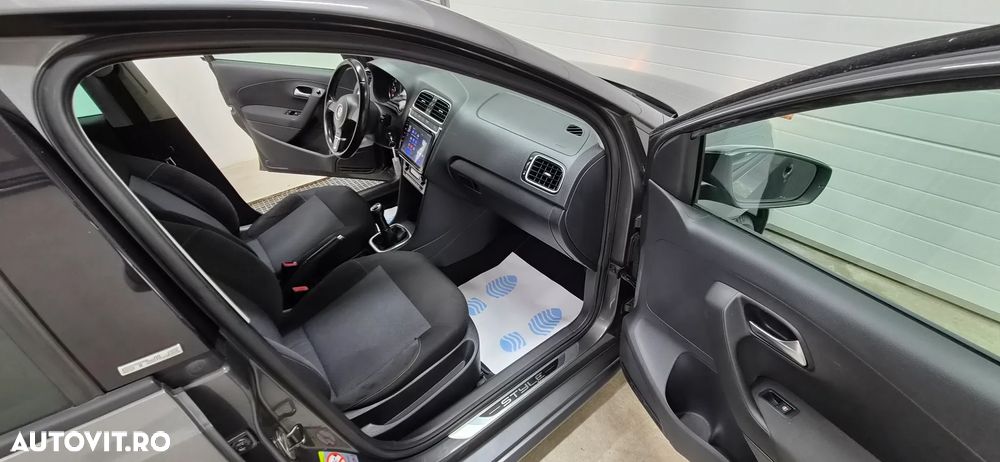 Volkswagen Polo 1.2 Highline - 17