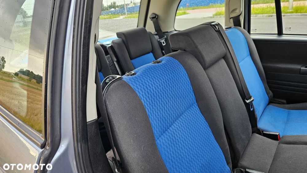 Opel Zafira 1.8 16V Comfort - 22