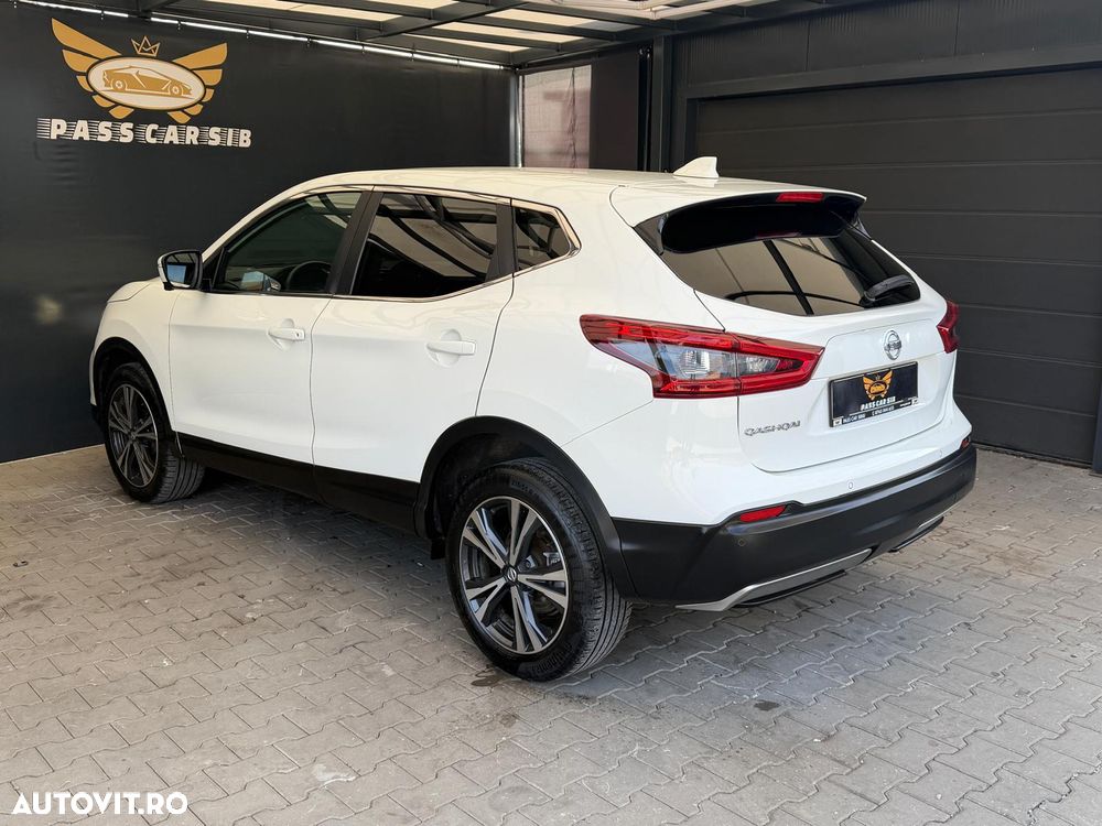 Nissan Qashqai 1.6 DCI Xtronic N-Connecta - 9