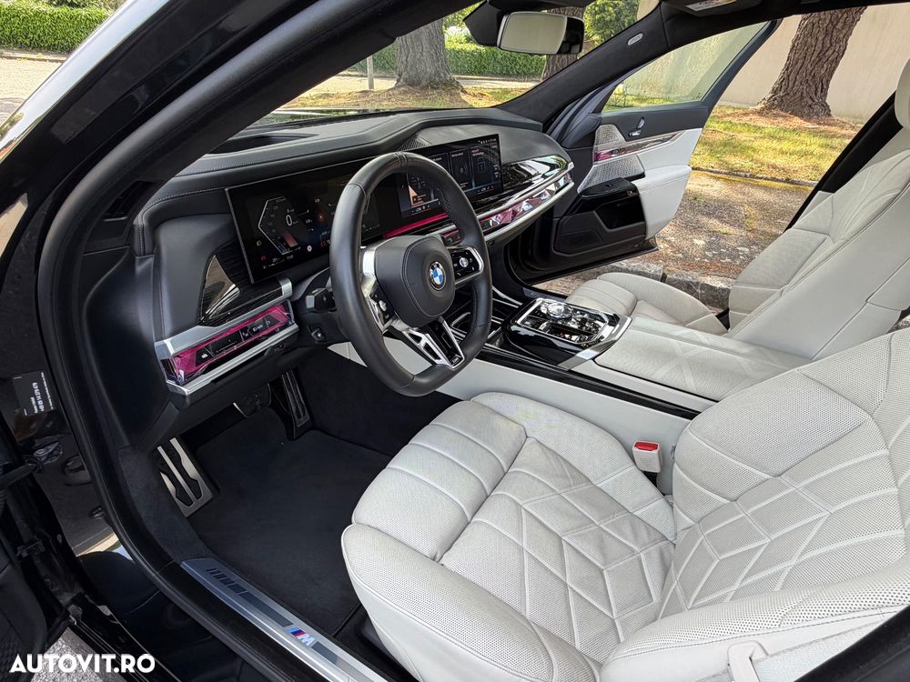 BMW Seria 7 - 24