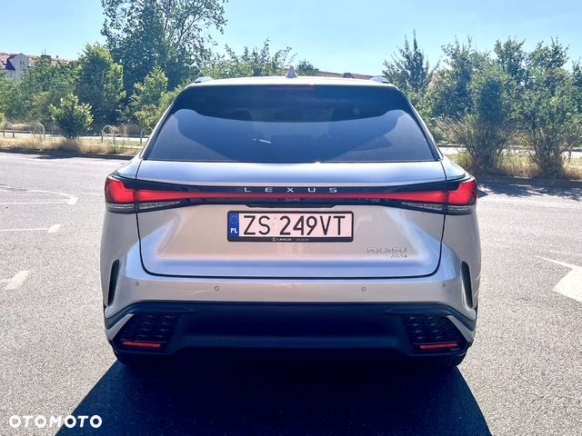 Lexus RX - 12