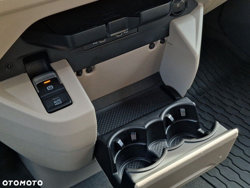 Volkswagen California - 28