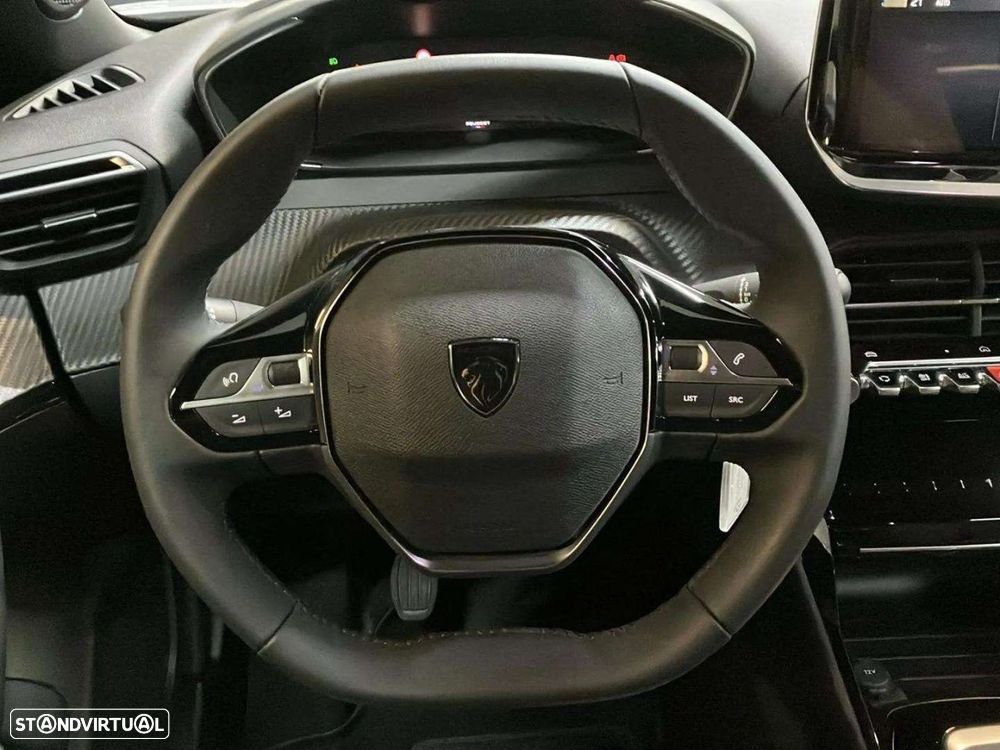 Peugeot 2008 - 11