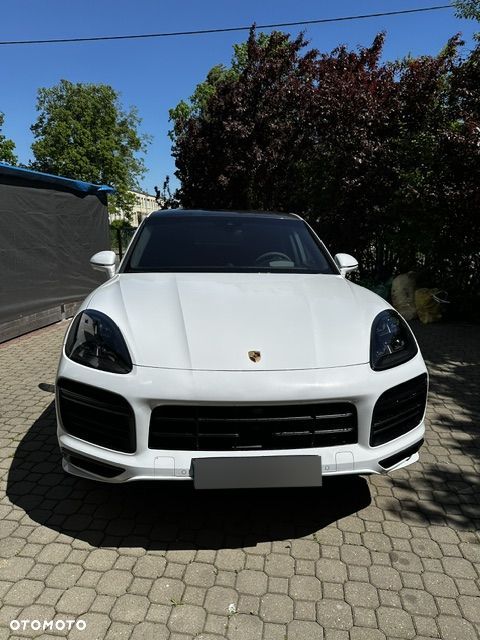 Porsche Cayenne - 2