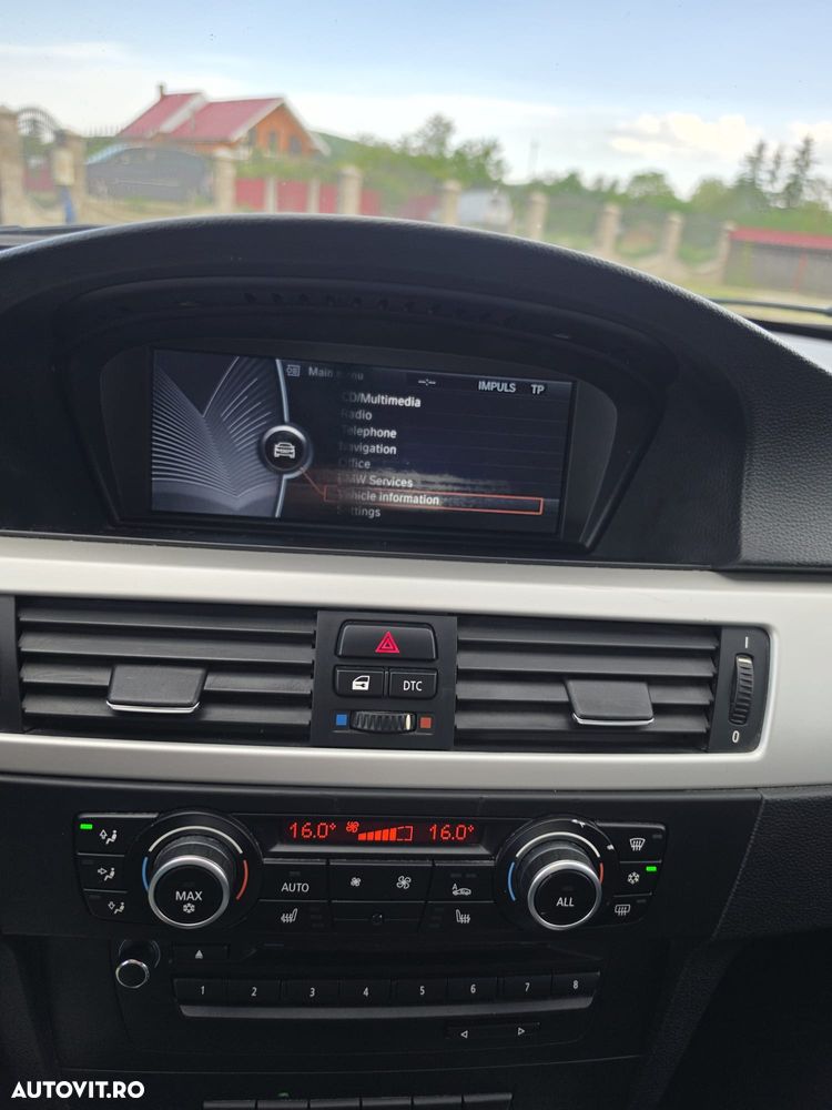 BMW Seria 3 320d - 8