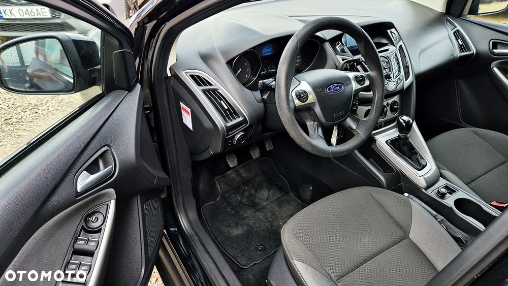 Ford Focus 1.6 Titanium - 31