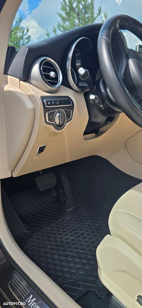 Mercedes-Benz GLC - 30