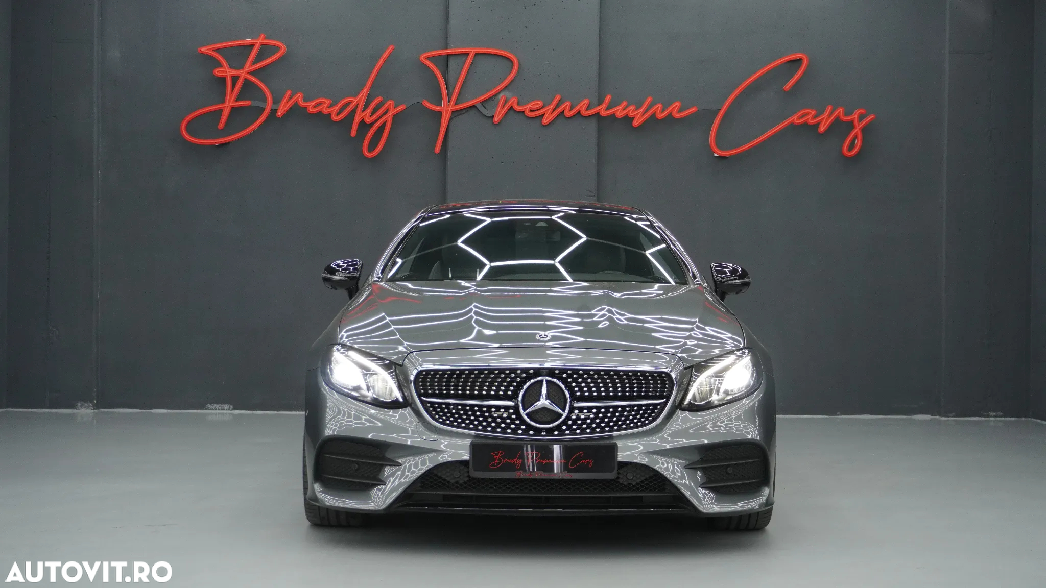 Mercedes-Benz E 400 Coupe 4MATIC Aut. - 5