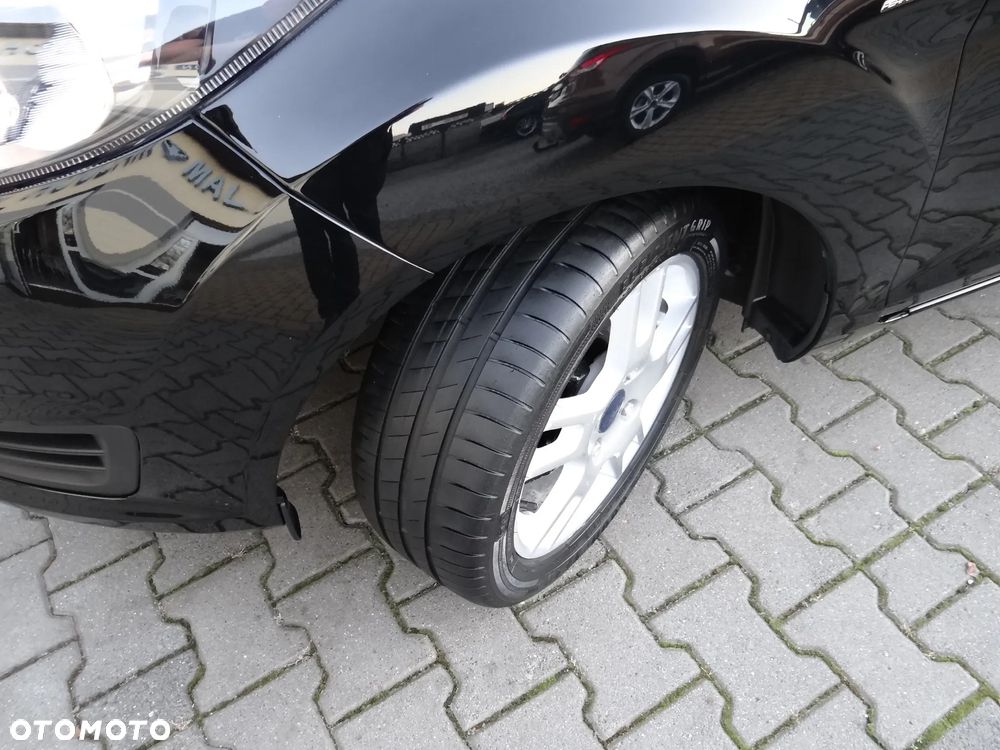 Ford Fiesta 1.25 Titanium - 37