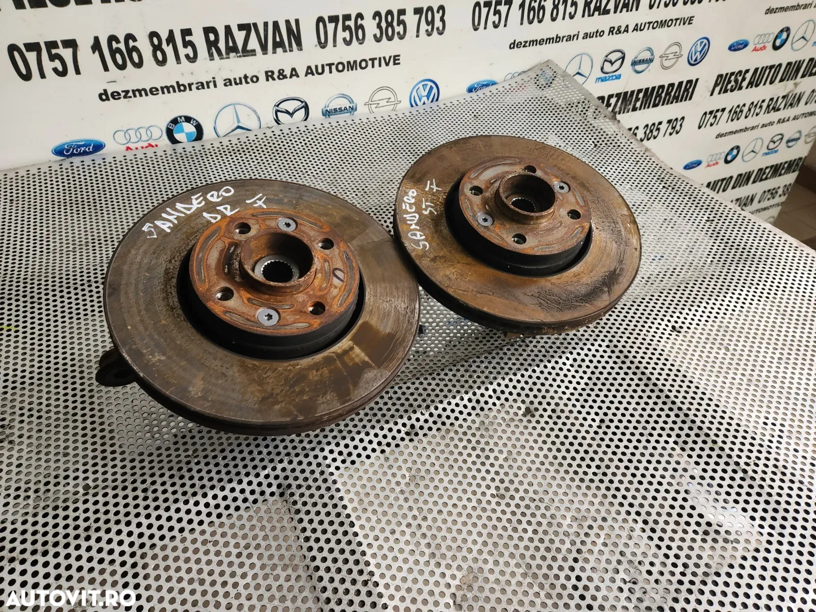 Fuzete Fuzeta Stanga Dreapa Fata Noi 4500 Km Dacia Sandero Logan MCV Stepway 1.0 Benzina Motor H4DF480 Cutie Manuala JT4004 - Dezmembrari Arad - 2
