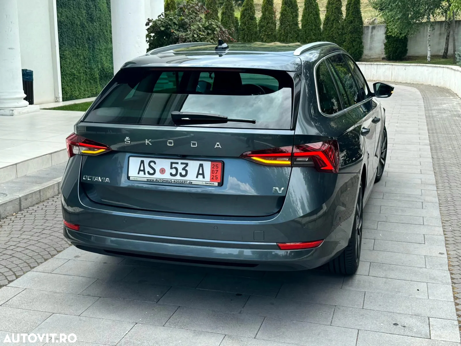Skoda Octavia 1.4 TSI iV DSG First Edition - 6