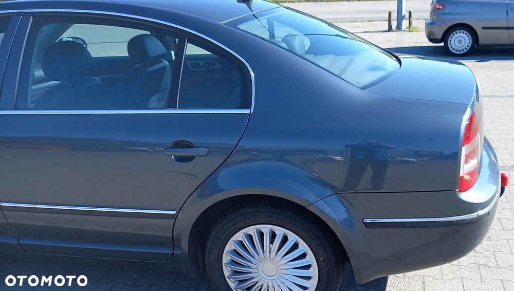 Skoda Superb 2.0 TDI DPF Platinum - 4