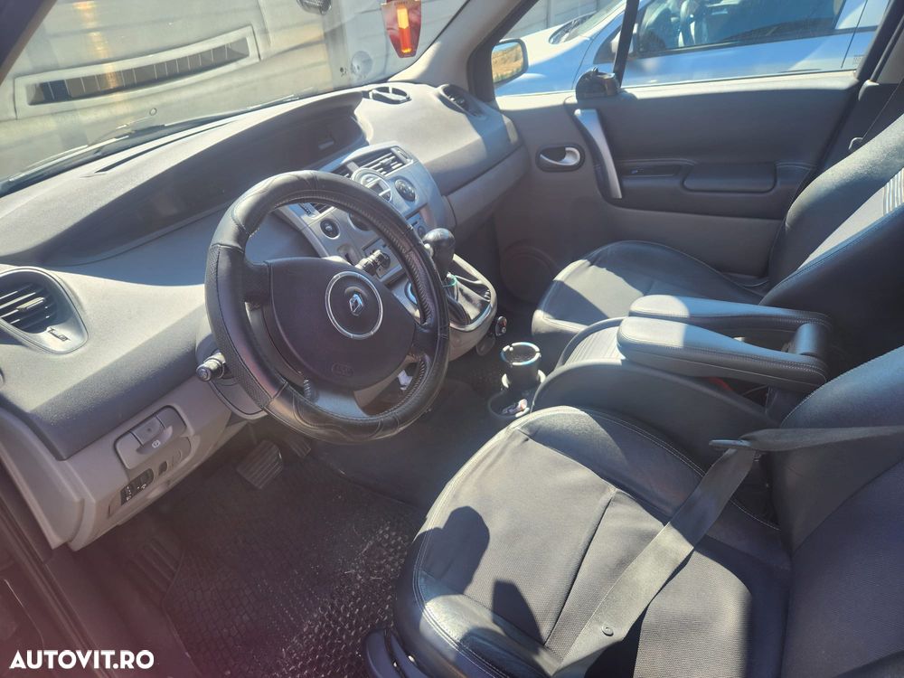 Renault Scenic - 7