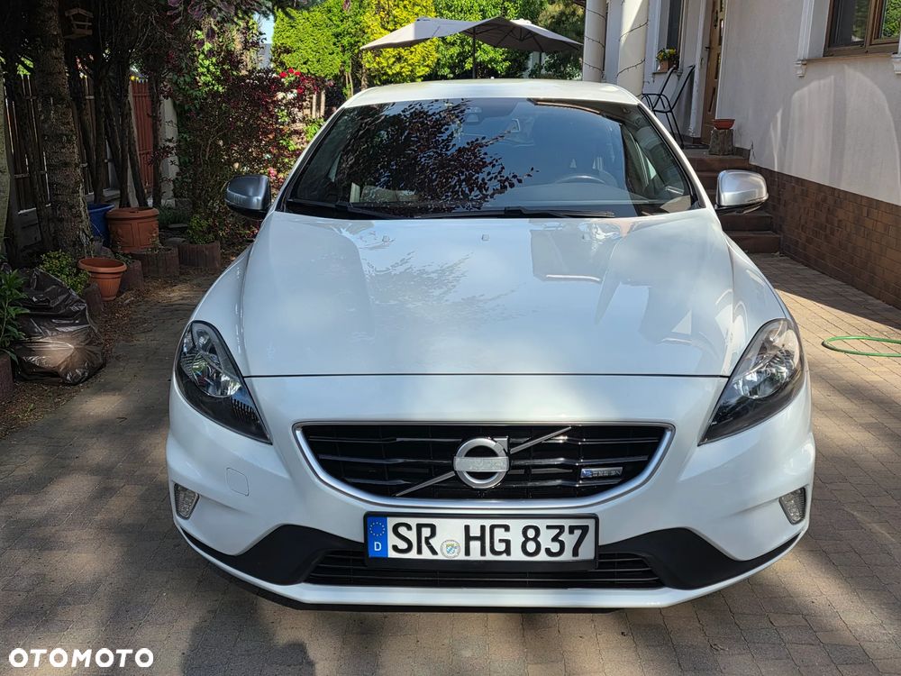 Volvo V40 D2 R Design - 15