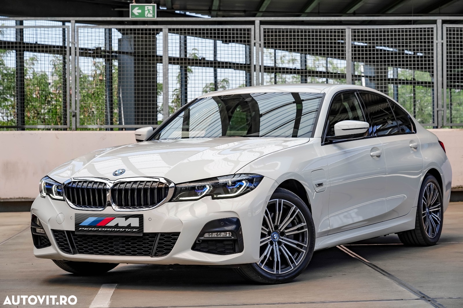 BMW Seria 3 330e AT PHEV - 4