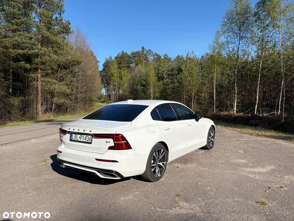 Volvo S60 B4 B R-Design - 8