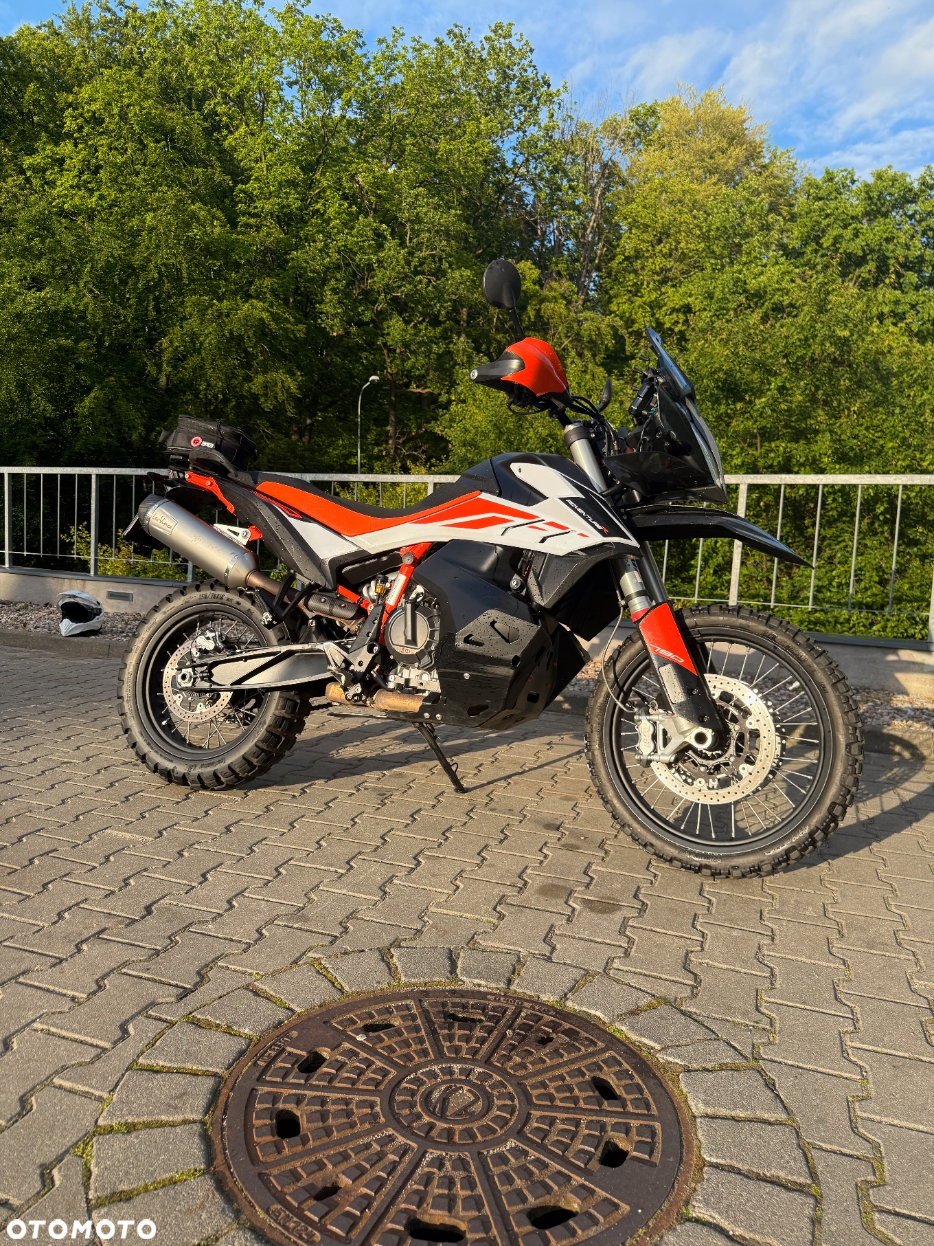 KTM Adventure - 12