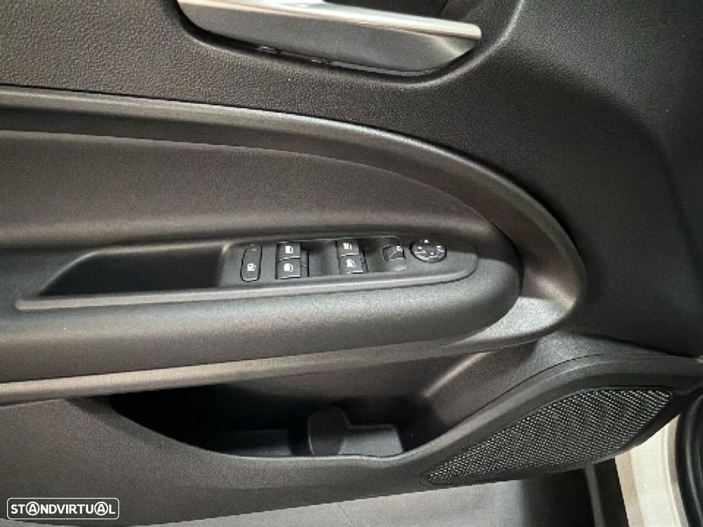 Jeep Avenger 1.2 TG Altitude - 8