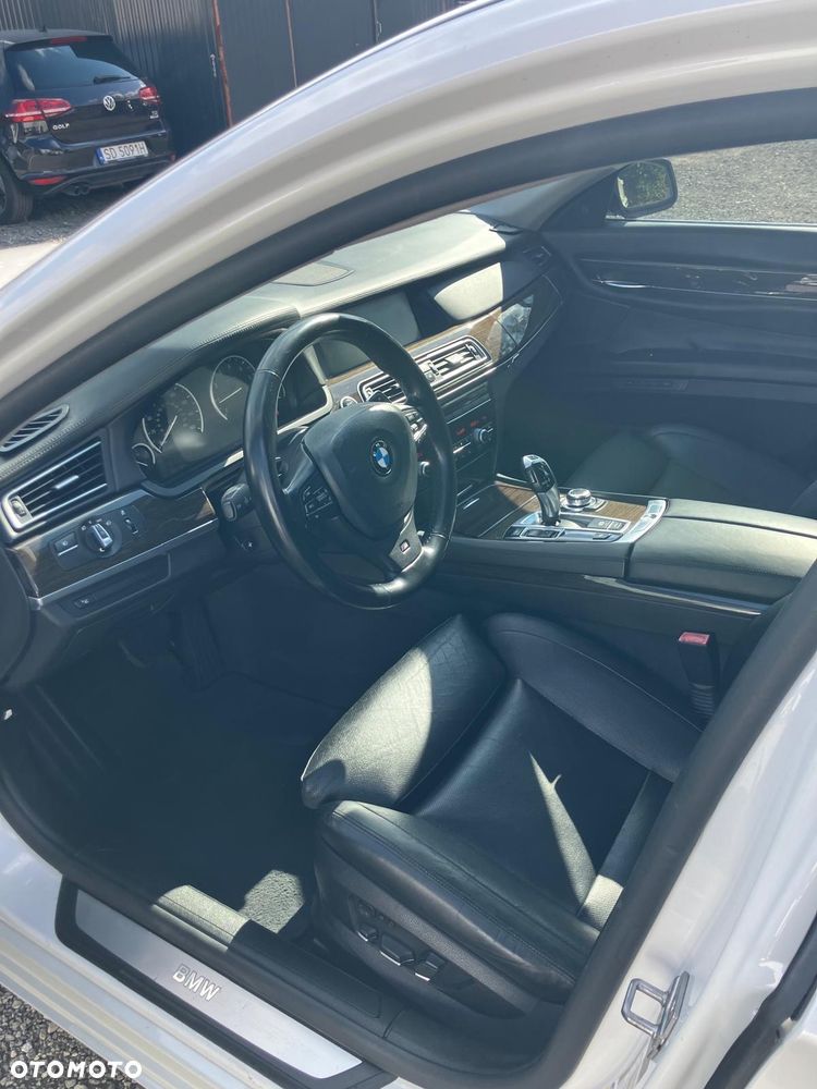 BMW Seria 7 740Li - 7