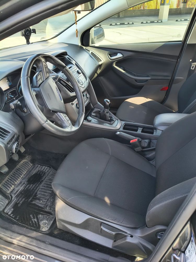 Ford Focus 1.6 Trend - 9