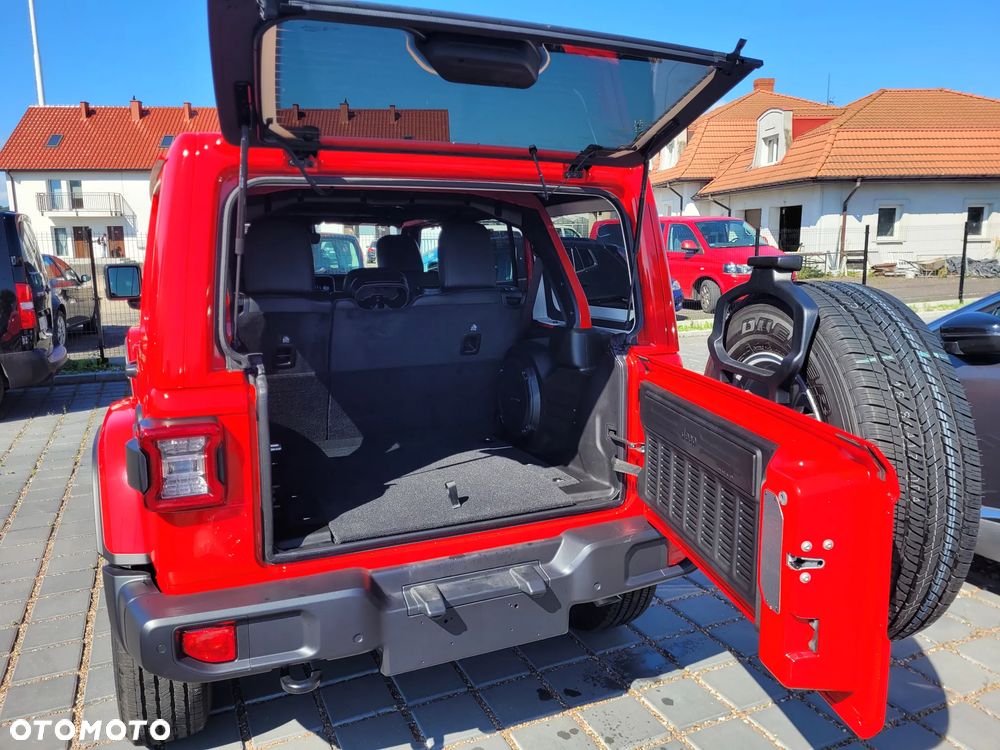 Jeep Wrangler - 9