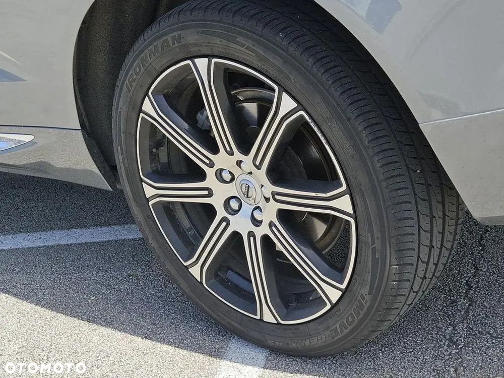 Volvo XC 60 - 8