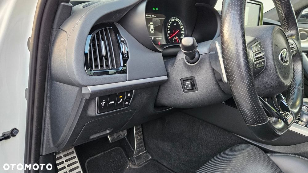 Kia Stinger 3.3 T-GDI AWD GT - 24
