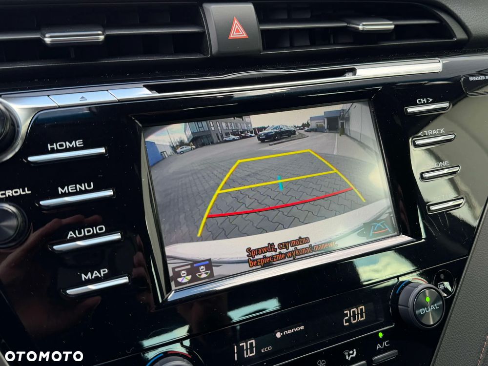 Toyota Camry 2.5 Hybrid Comfort CVT - 29