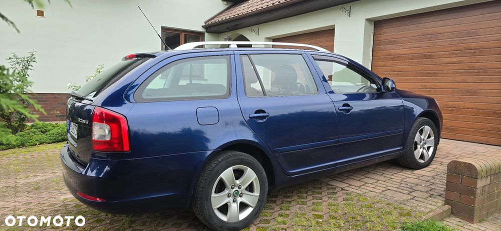 Skoda Octavia 2010 photo 4