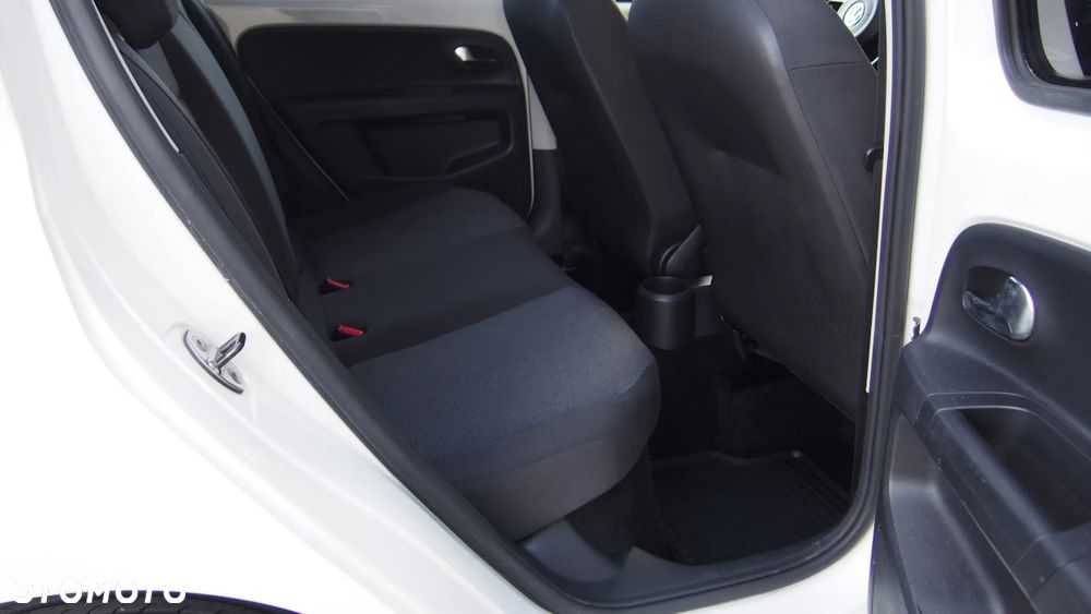 Volkswagen up! - 35