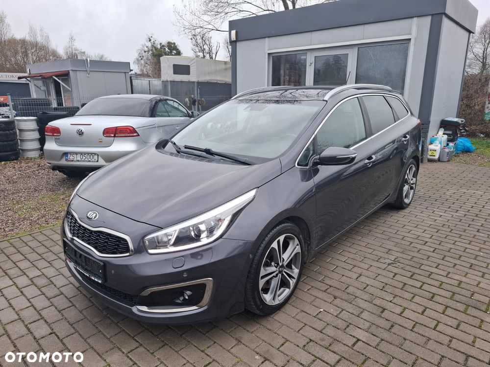 Kia Ceed 1.6 CRDi 136 ISG Spirit - 18