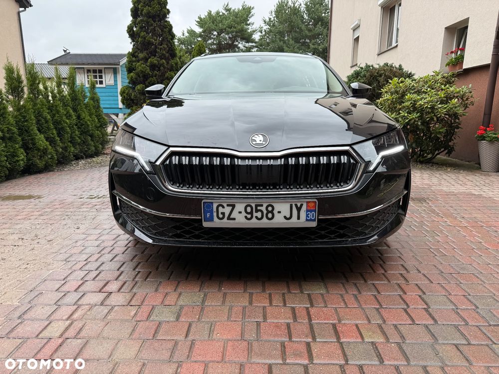 Skoda Octavia 2.0 TDI DSG Tour - 23