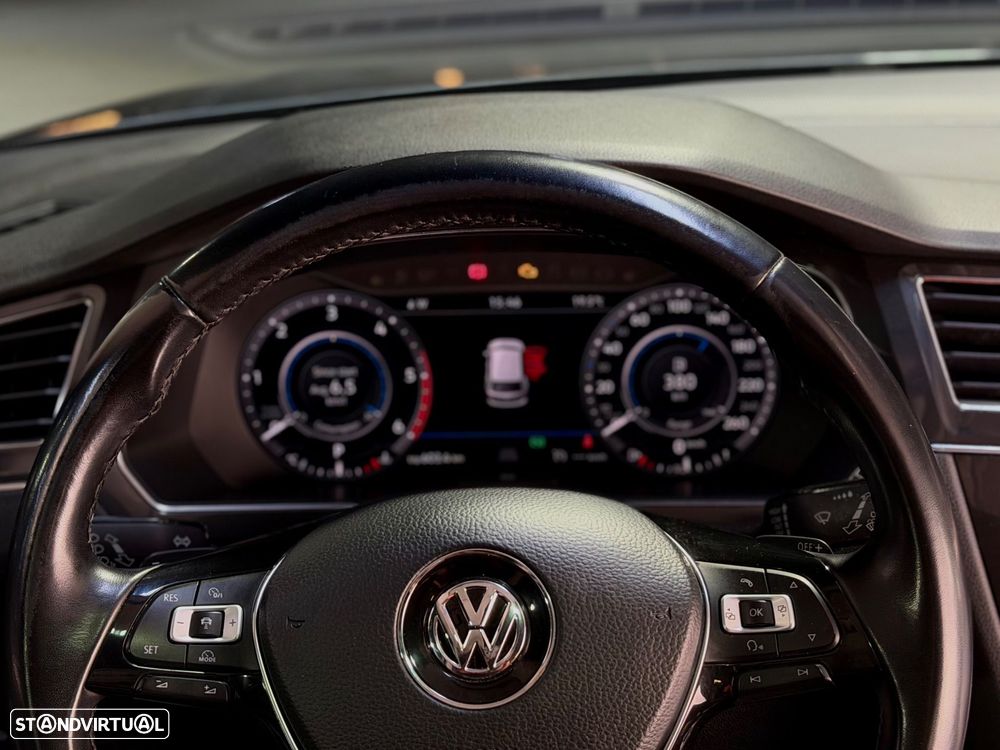 VW Tiguan Allspace 2.0 TDI Highine DSG - 40