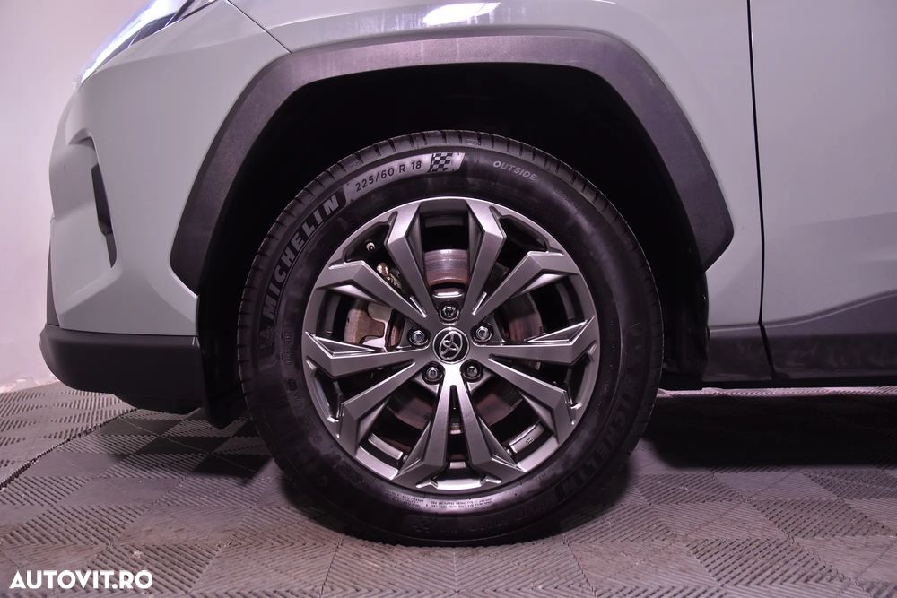 Toyota RAV4 - 13