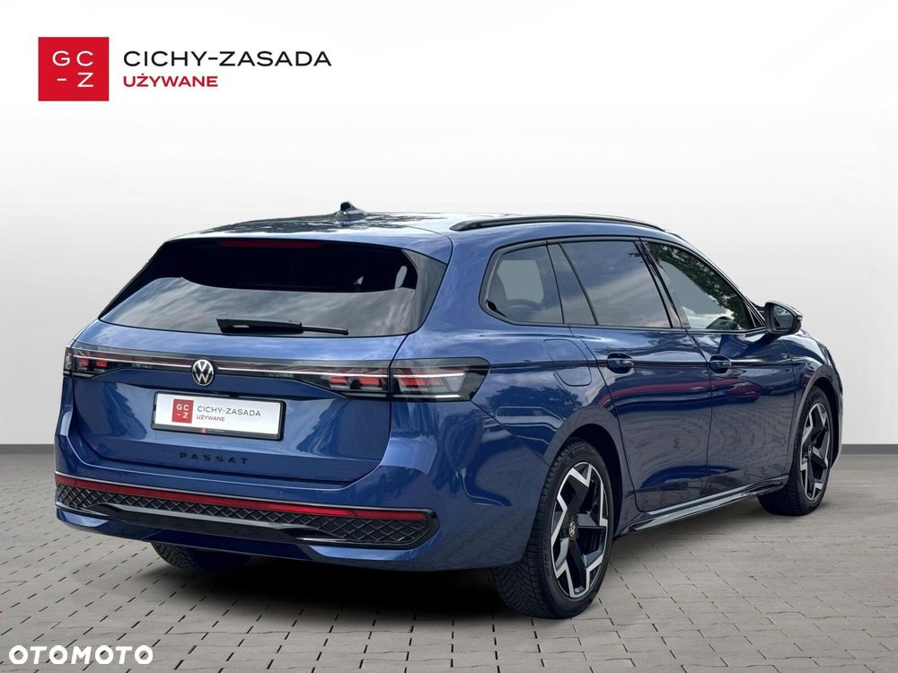 Volkswagen Passat Variant 2.0 TDI SCR 4Mot R-Line DSG - 6