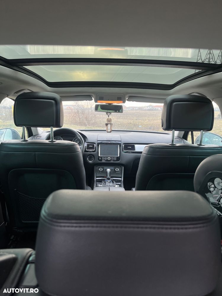 Volkswagen Touareg - 16