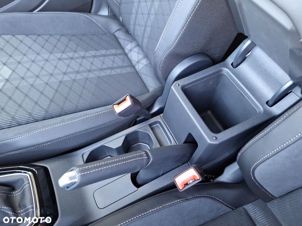 Volkswagen T-Cross - 27