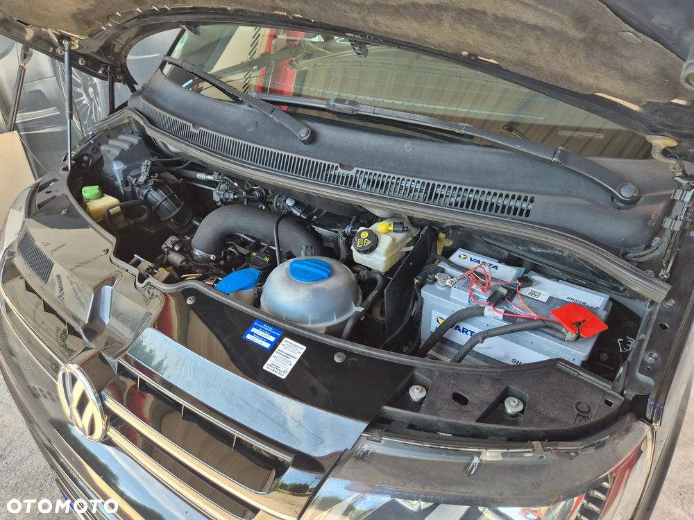 Volkswagen Caravelle - 41