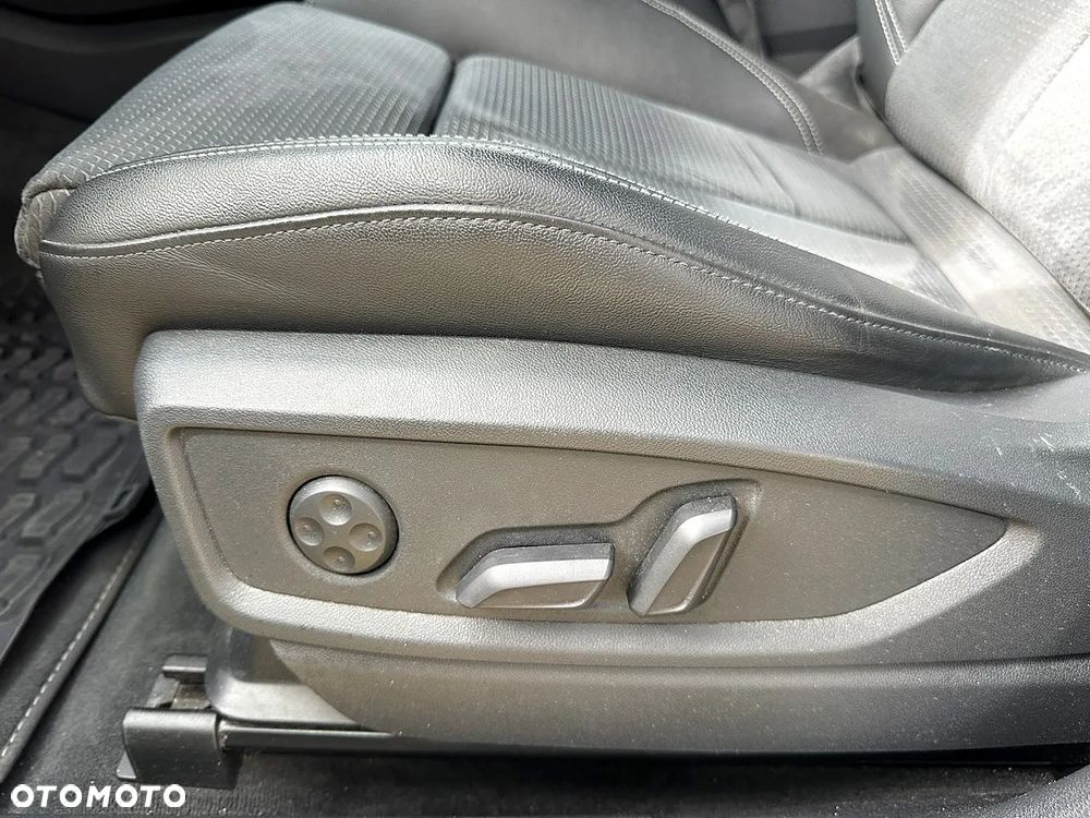 Audi SQ5 TDI Quattro Tiptronic - 17