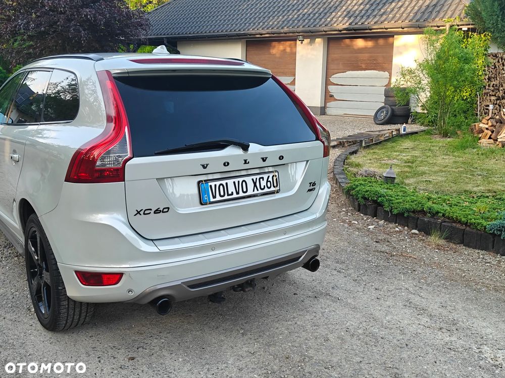 Volvo XC 60 T6 AWD R-Design - 10