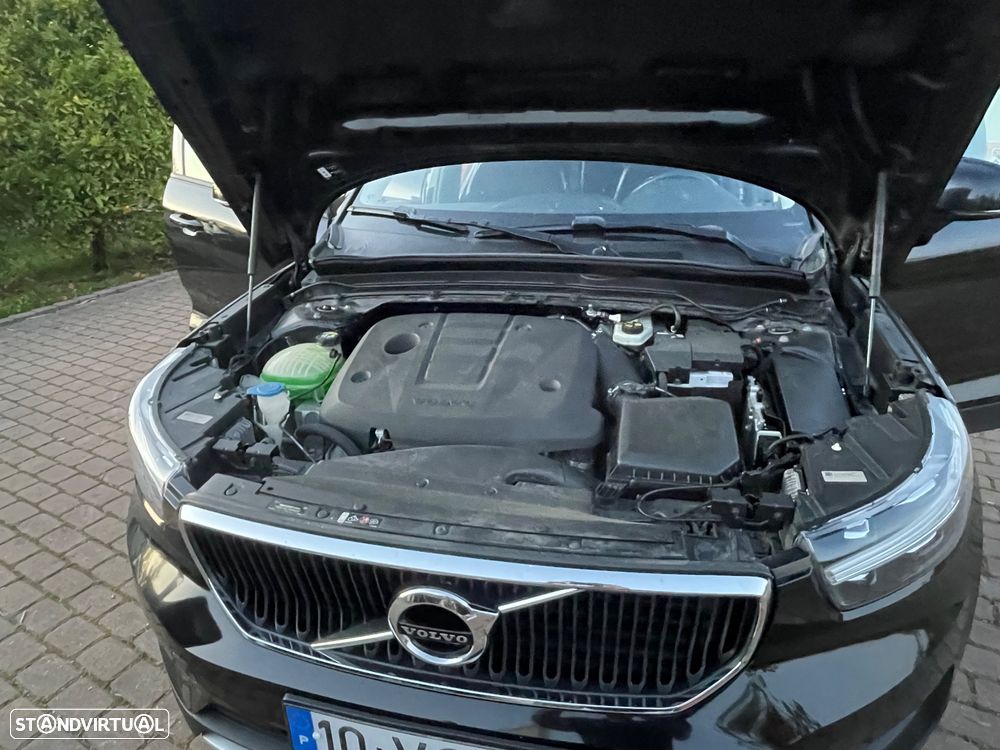 Volvo XC 40 2.0 D3 Momentum Geartronic - 5