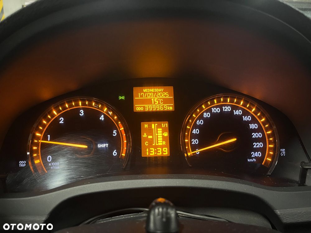 Toyota Avensis 2.0 D-4D Sol - 28