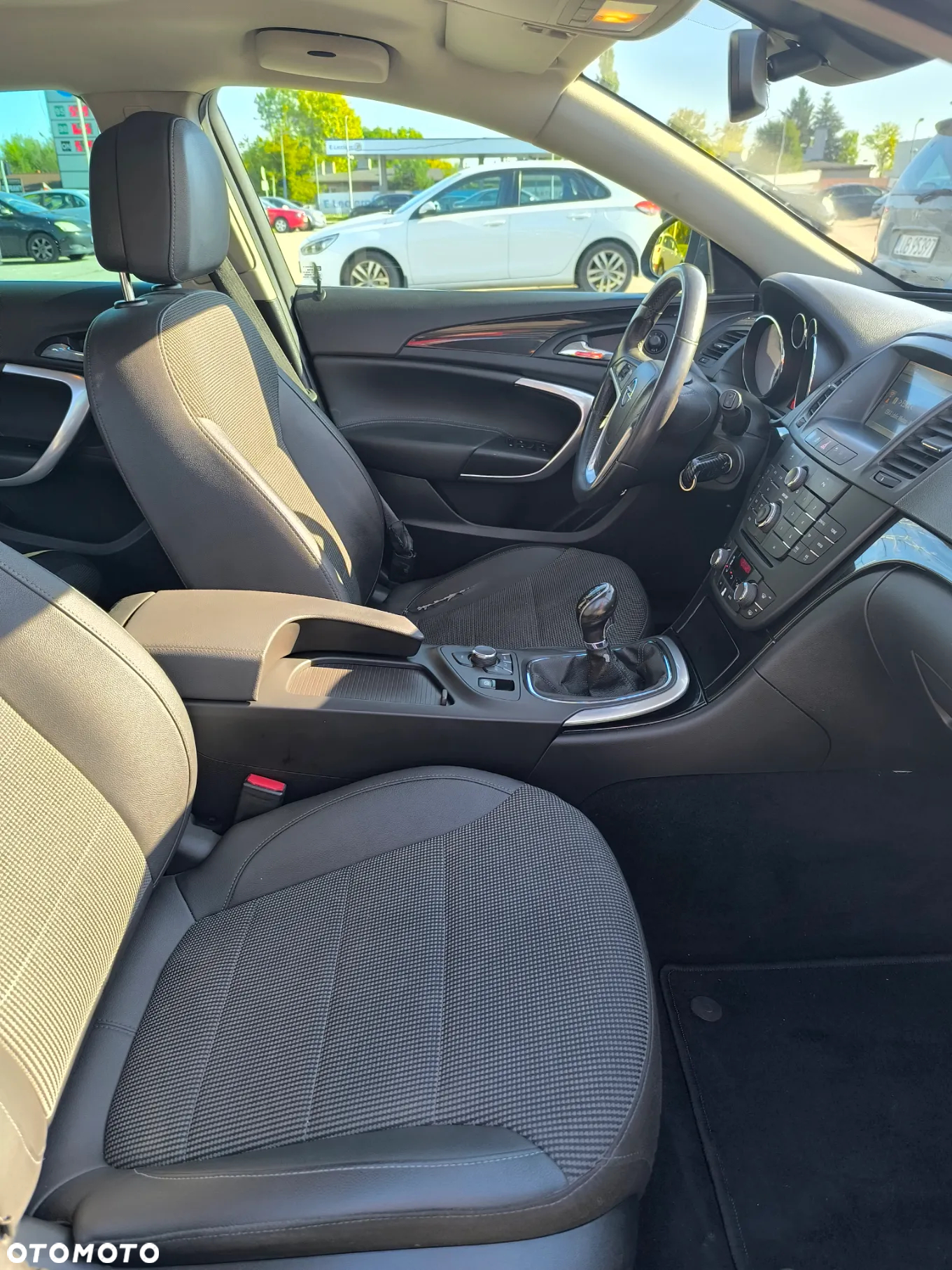 Opel Insignia 2.0 CDTI - 11