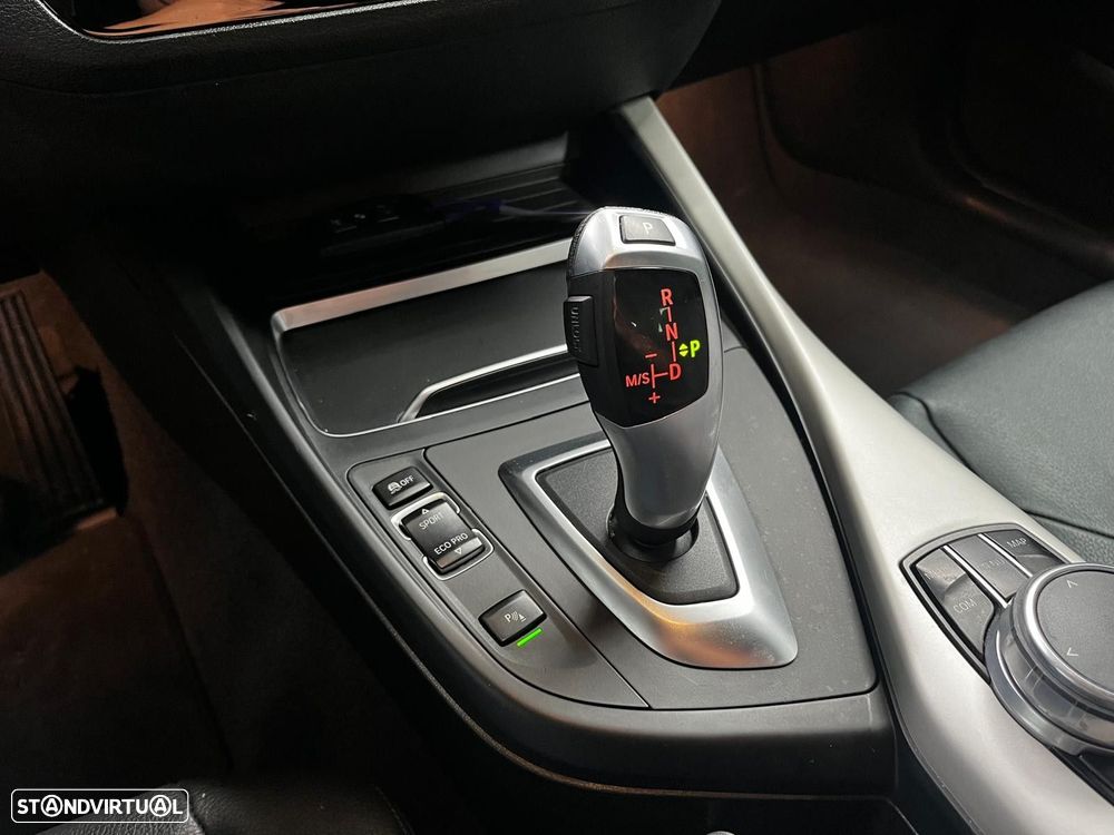 BMW 218 i Coupe Line Luxury Auto - 21