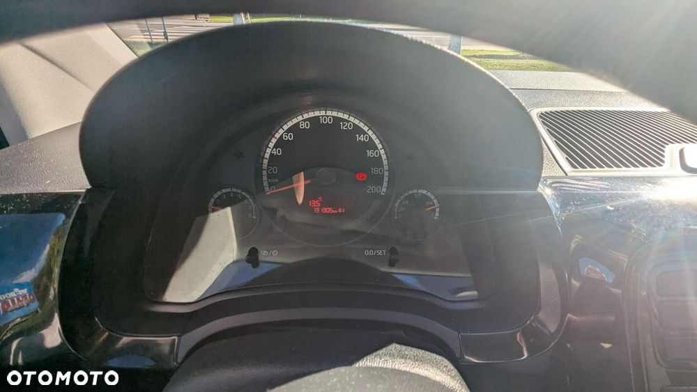 Volkswagen up! 1.0 move - 23